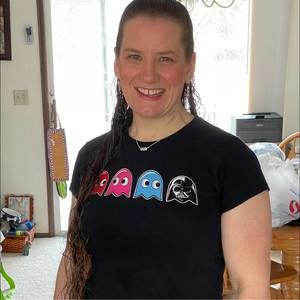 Meet your Posher, Debbie